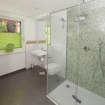 Unter Den Eichen Apartment *
