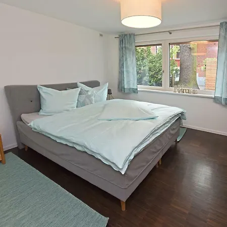 Unter Den Eichen Apartment *