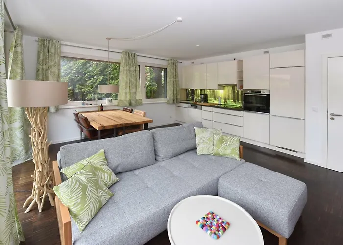 Unter Den Eichen * Eichwalde